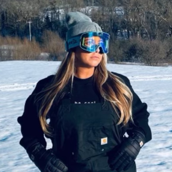 Ski & Snowboard Goggles - Picture 6 of 9